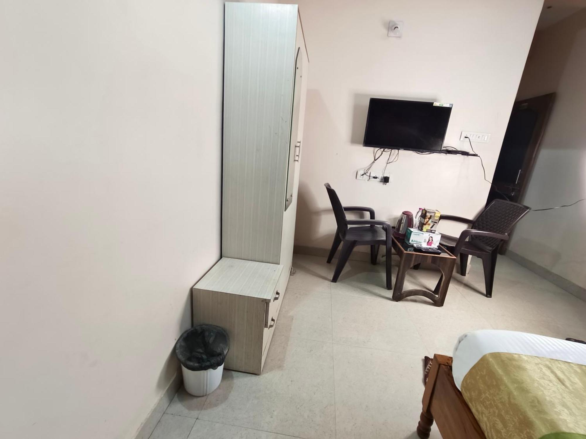Hotel Bay Beach Inn Puri Exterior photo