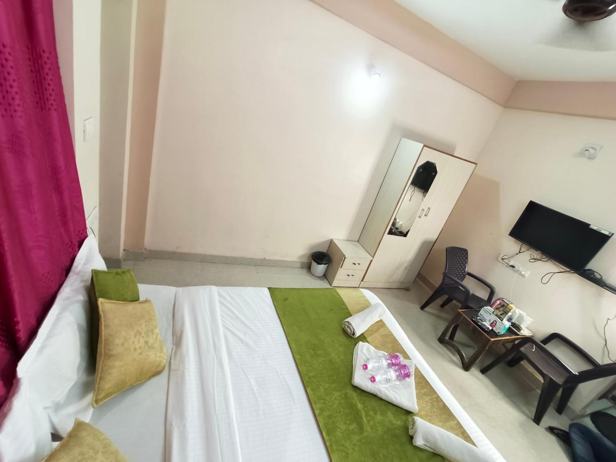 Hotel Bay Beach Inn Puri Exterior photo