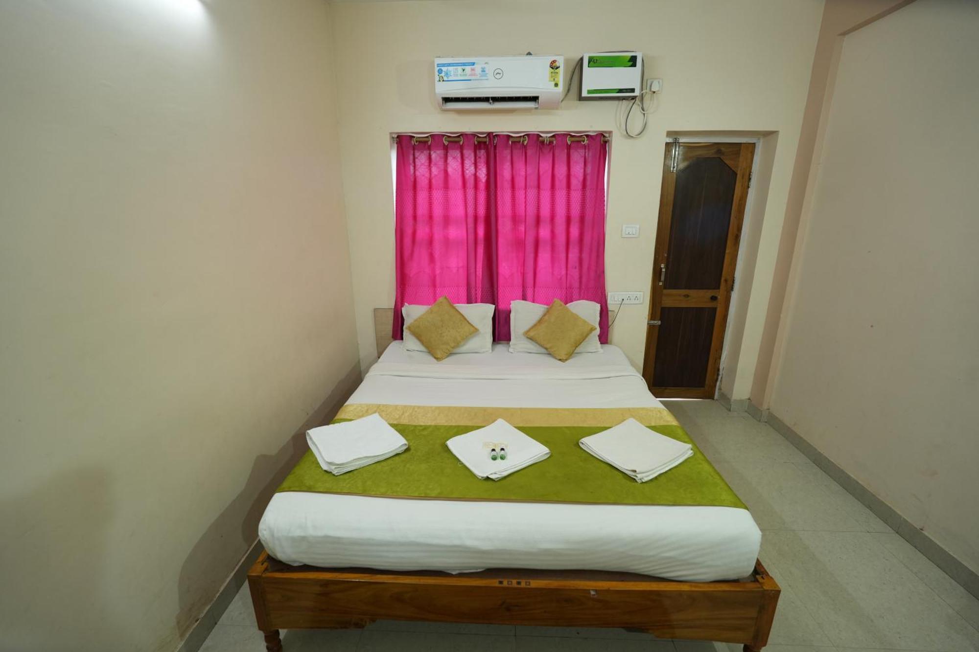 Hotel Bay Beach Inn Puri Exterior photo