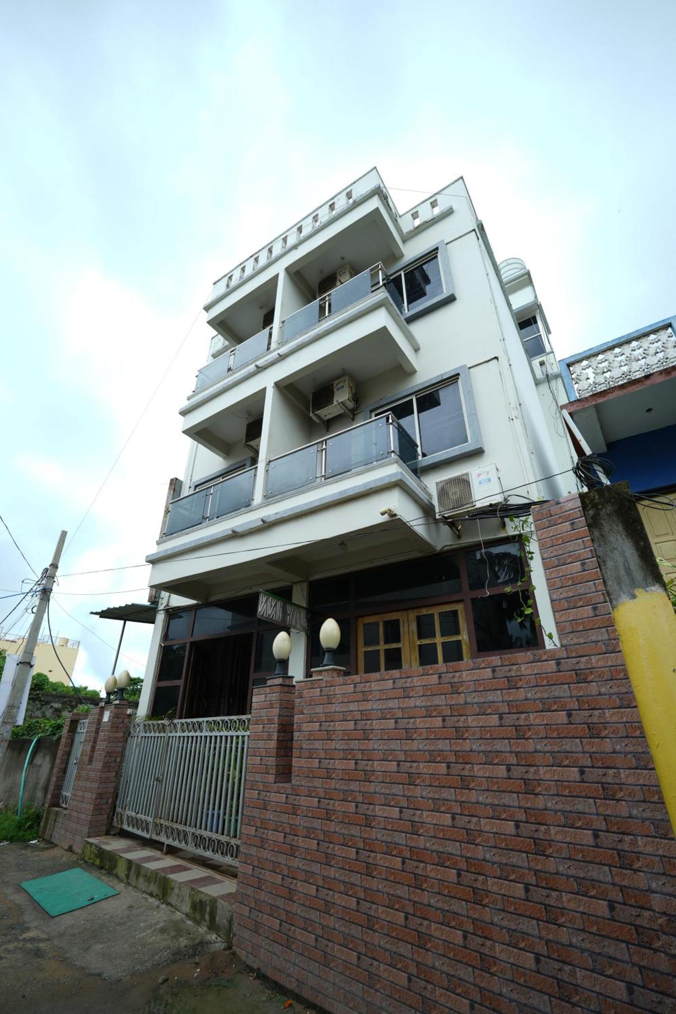 Hotel Bay Beach Inn Puri Exterior photo